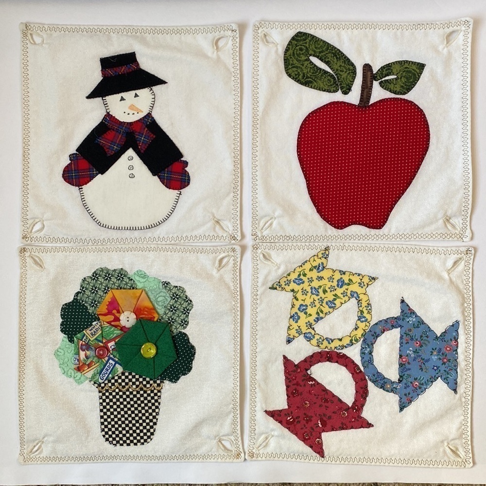 Vintage Handmade Pillow with Changing Felt Quilt Blocks Cottagcore Grannycore - Picture 8 of 9